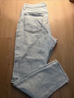 Old Navy Light Wash Curvy OG Straight Leg Jeans